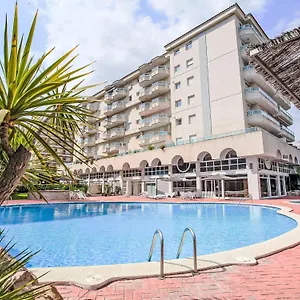https://apartment-blanes-playa.catalonia-hotels.com